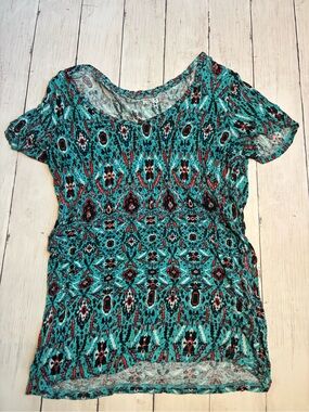 Mudd Turquoise Multicolor Geometric Short Sleeve Top